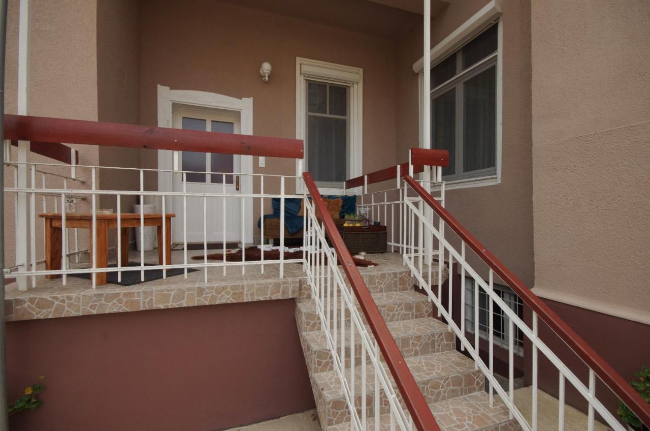 Glamour Apartman Gyula Exterior photo